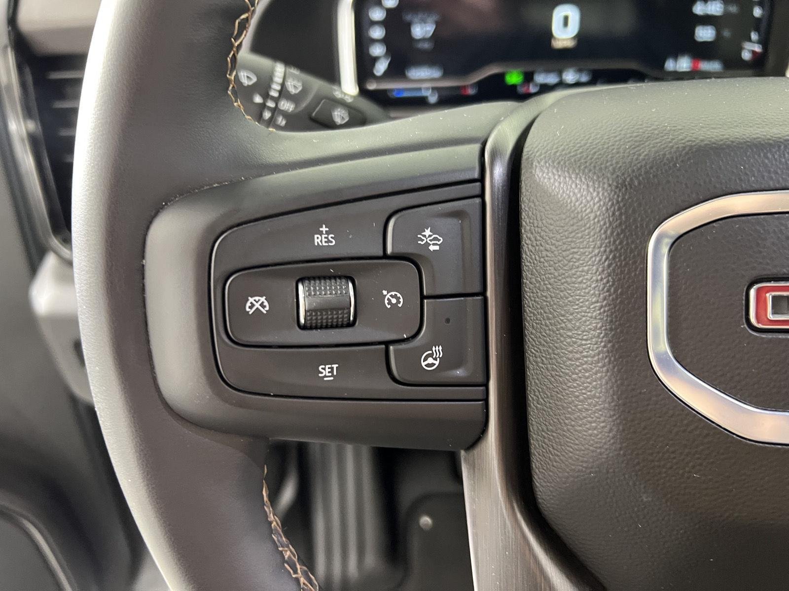 Used 2025 Sterling Metallic GMC AT4 image 15