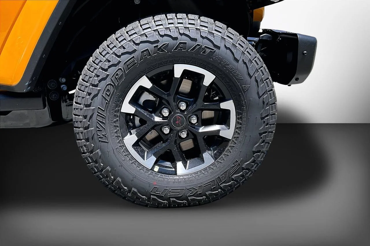 New 2026 Goldilocks Exterior Paint Jeep Rubicon X image 32