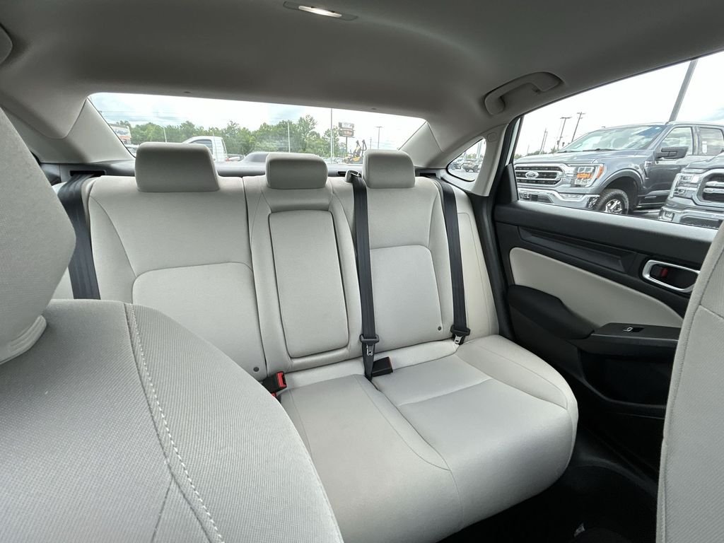 Used 2022 White Honda EX image 15