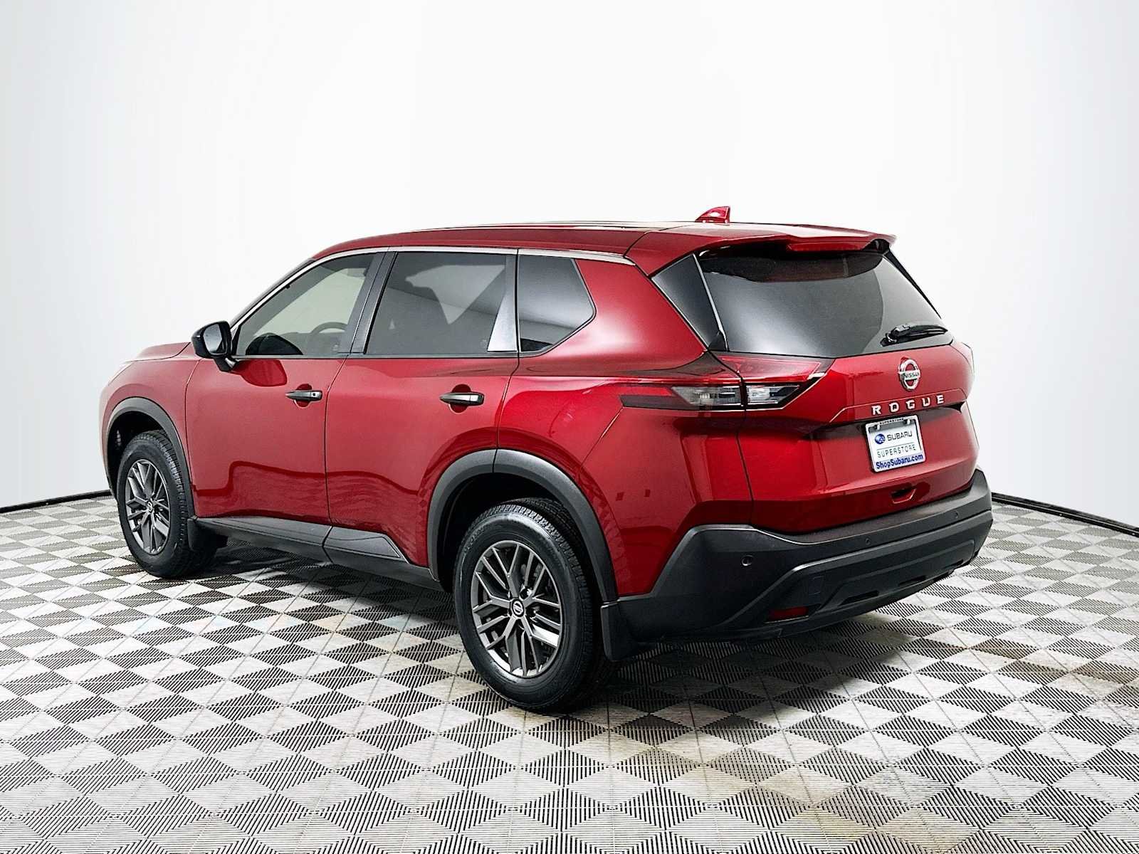 Used 2021 Scarlet Ember Tintcoat Nissan S image 5