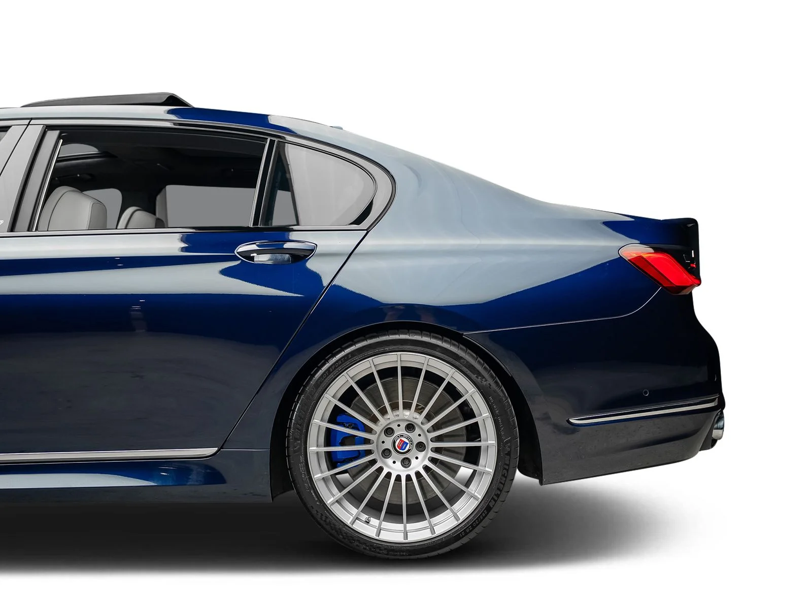 Used 2022 Blue BMW ALPINA B7 xDrive image 24