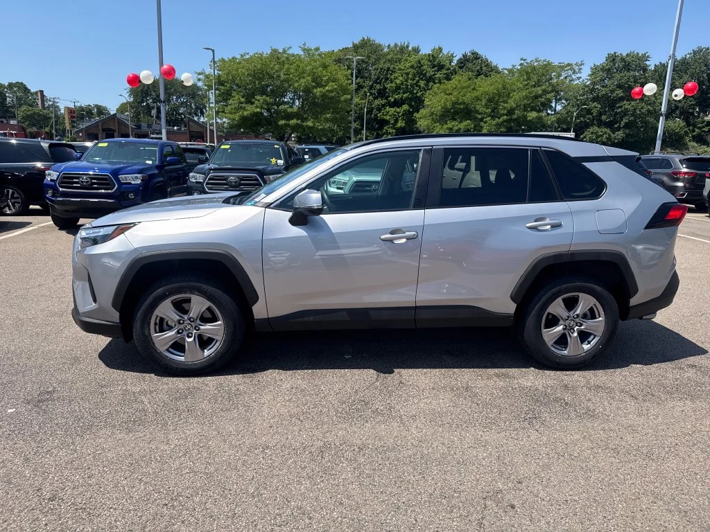 Used 2025 Silver Toyota XLE image 4
