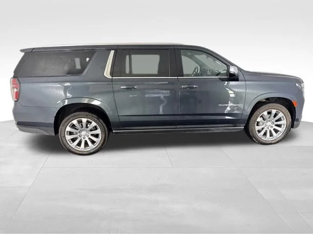 Used 2022 Gray Chevrolet Premier image 6