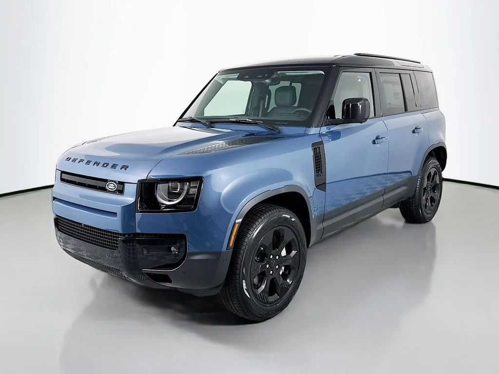 2026 Land Rover Defender 110 S P300's photo