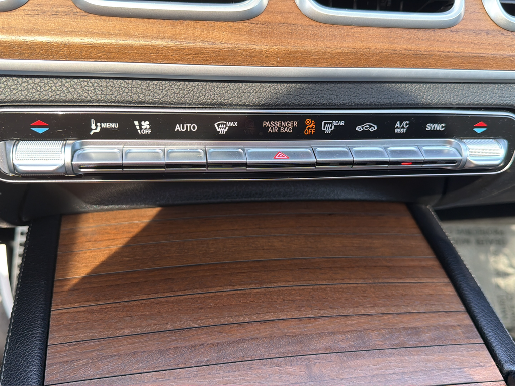 Used 2022 Black Mercedes-Benz GLS 450 image 17