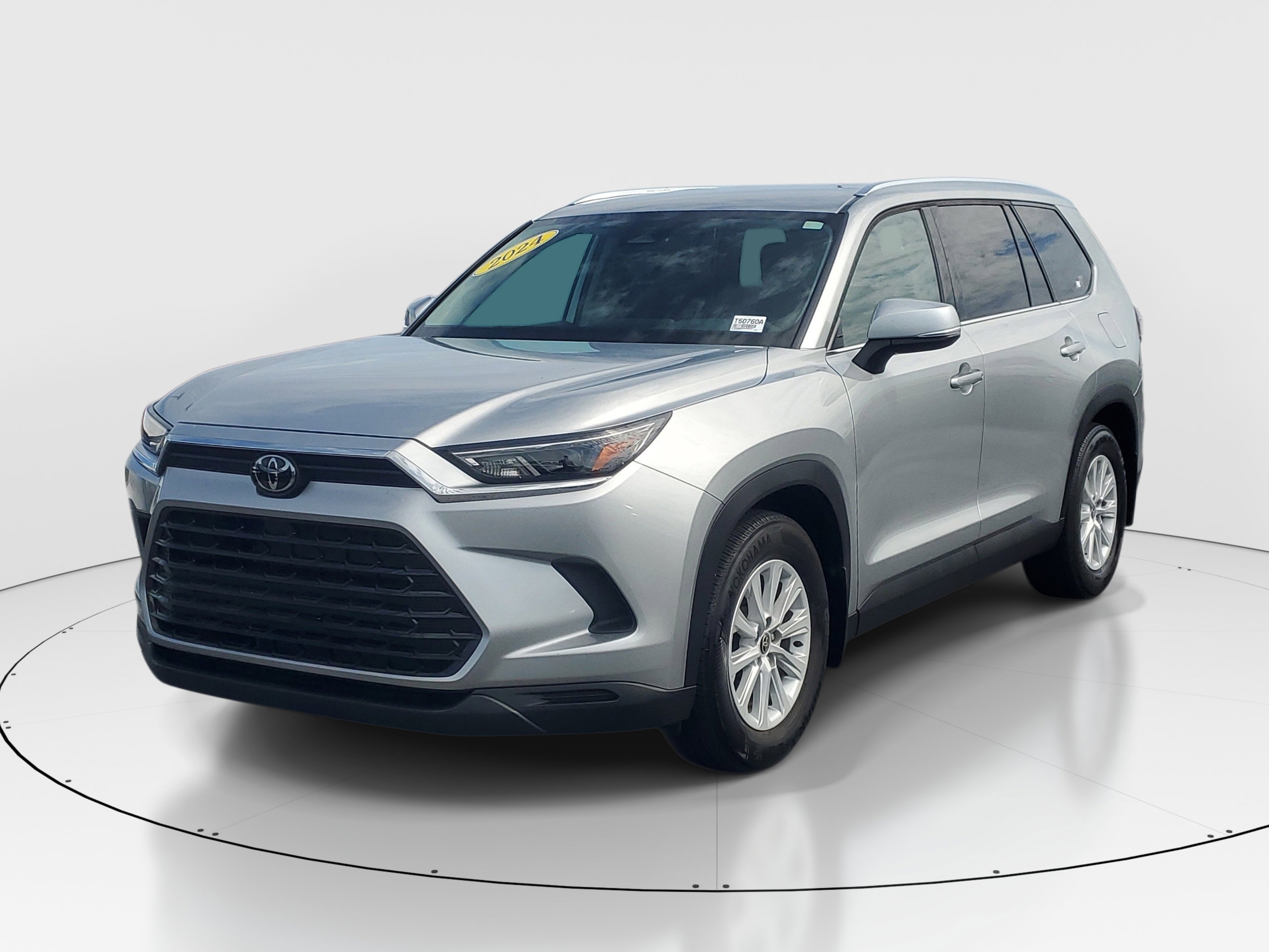 Used 2024 Celestial Silver Metallic Toyota XLE image 3