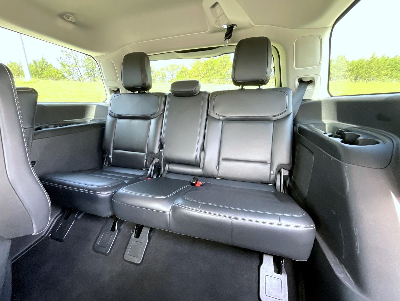 Used 2025 Black Ford Platinum image 21