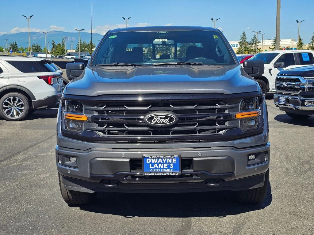 New 2026 Carbonized Gray Metallic Ford XLT image 8