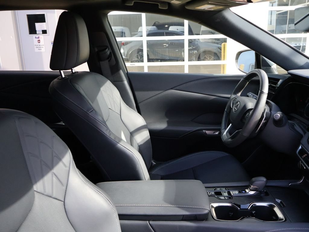 Used 2023 Iridium Lexus 350 Premium image 28