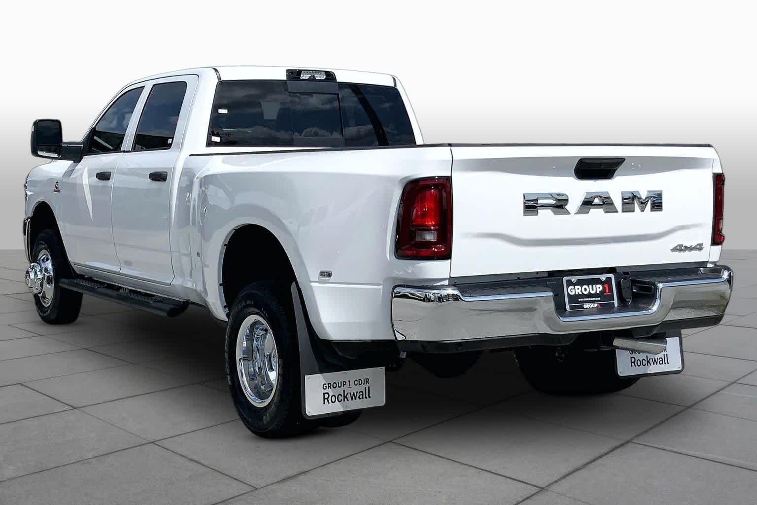 New 2026 Bright White Clear-Coat Exterior Paint RAM Tradesman image 9
