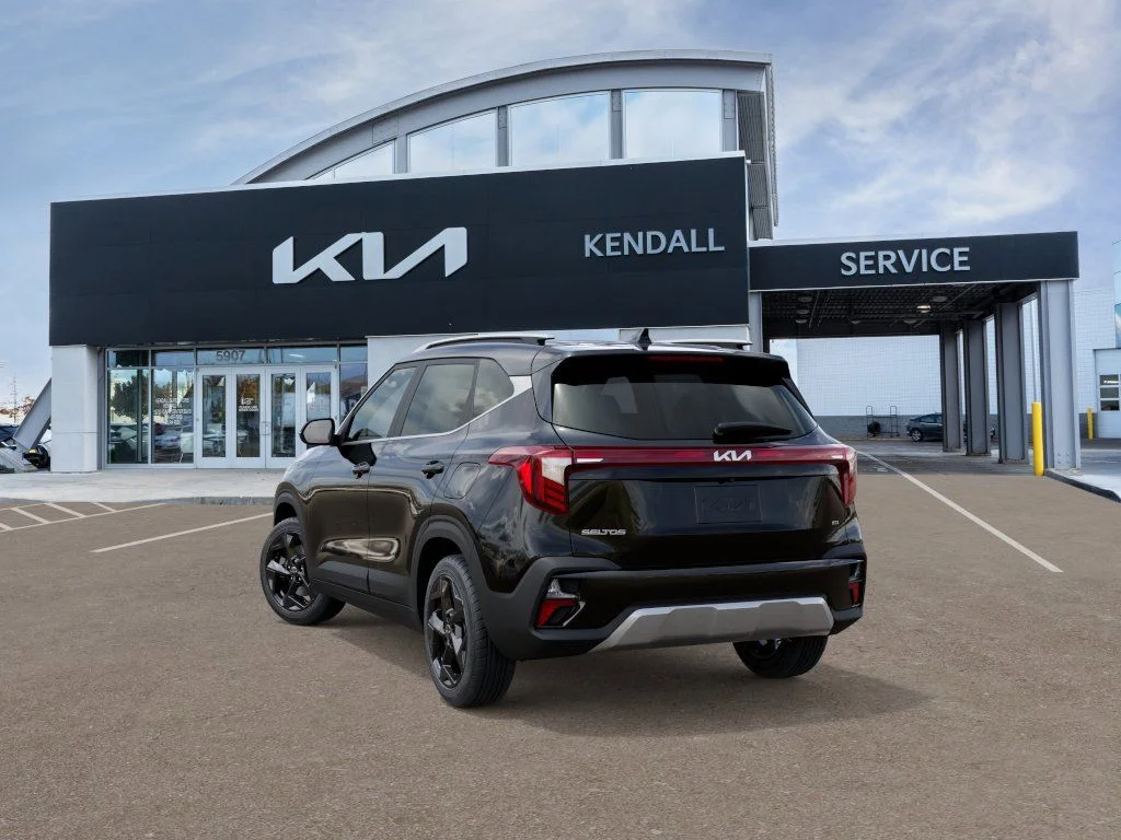 New 2026 Fusion Black Kia EX image 4