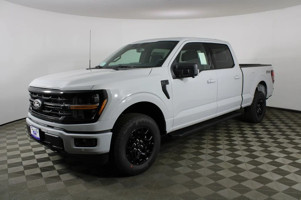 New 2026 Avalanche Ford XLT image 3