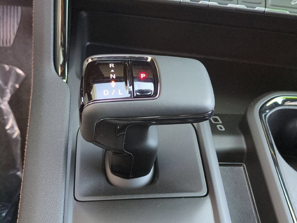 2026 GMC Sierra 1500 AT4 - Photo 17