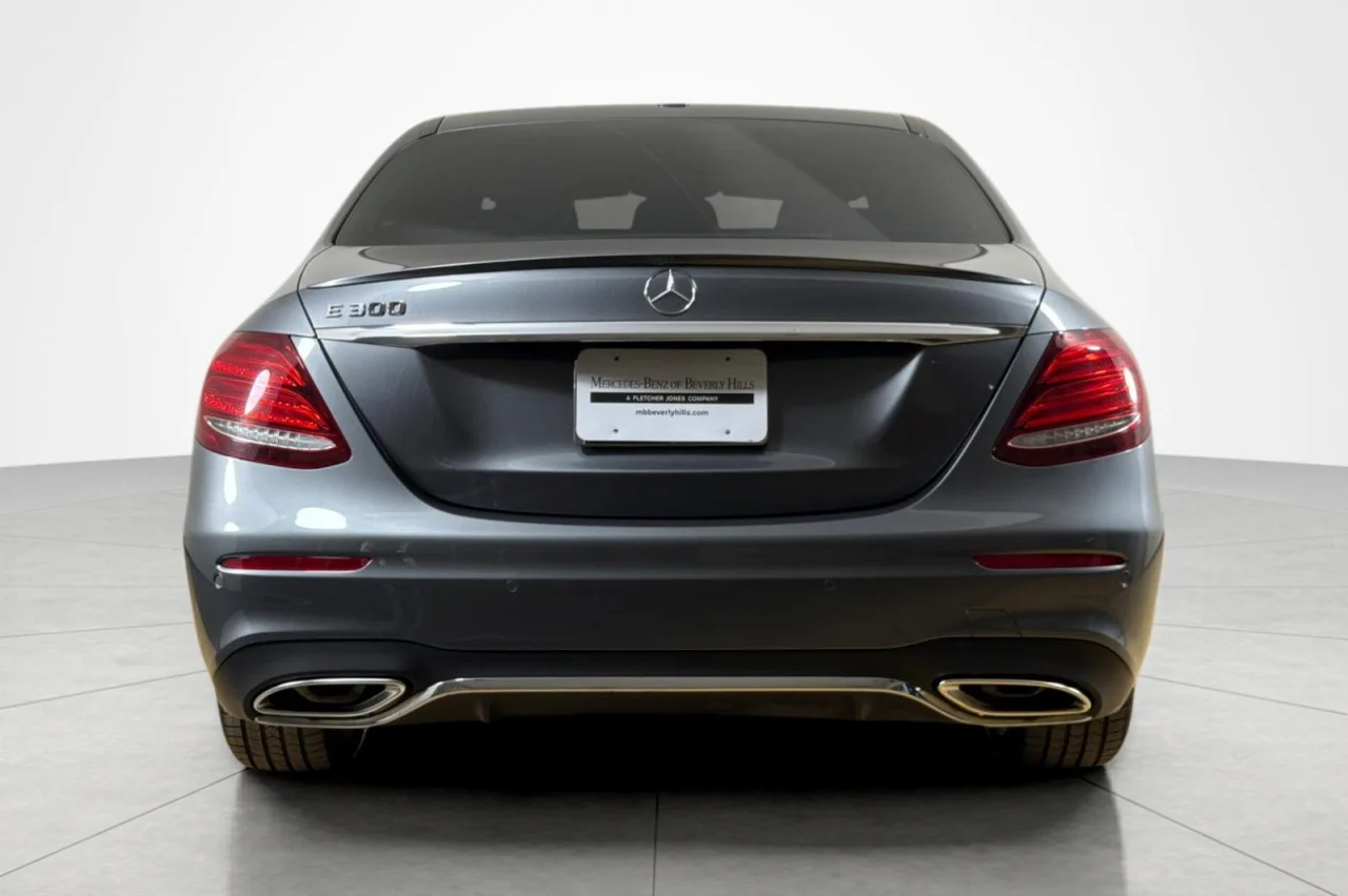 Used 2019 Selenite Grey Metallic Mercedes-Benz E 300 image 4