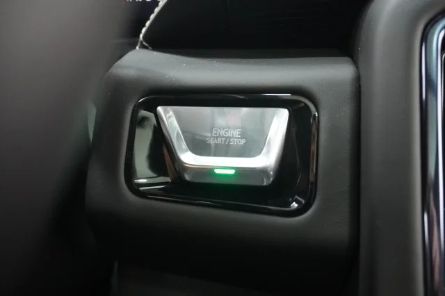 2026 GMC Yukon AT4 Ultimate - Photo 37