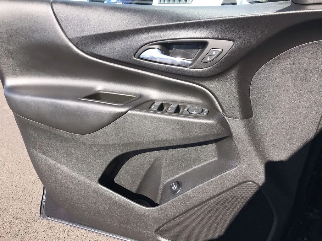 Used 2023 Gray Chevrolet LT image 13