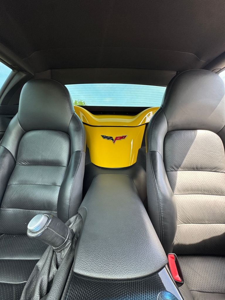 Used 2008 Velocity Yellow Tintcoat Chevrolet Base image 26