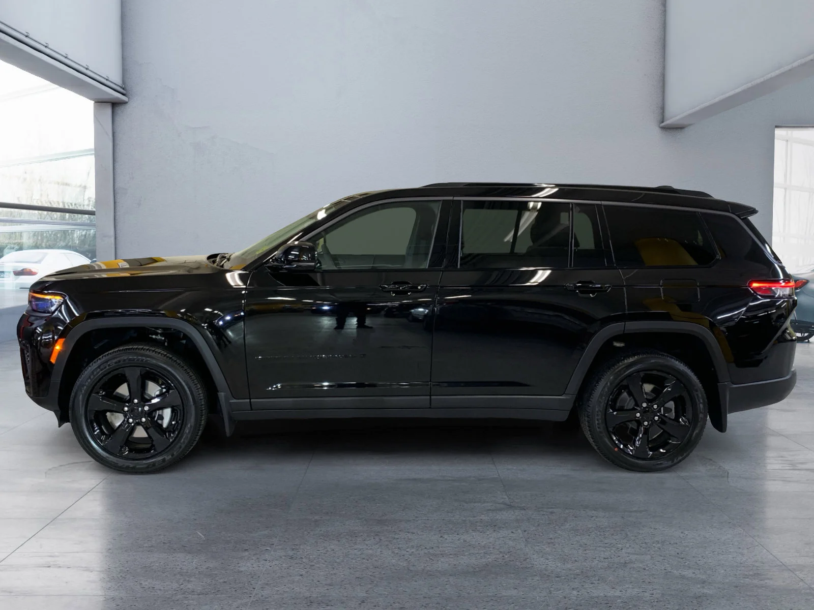 New 2026 Diamond Black Crystal Pearl Jeep Altitude image 2