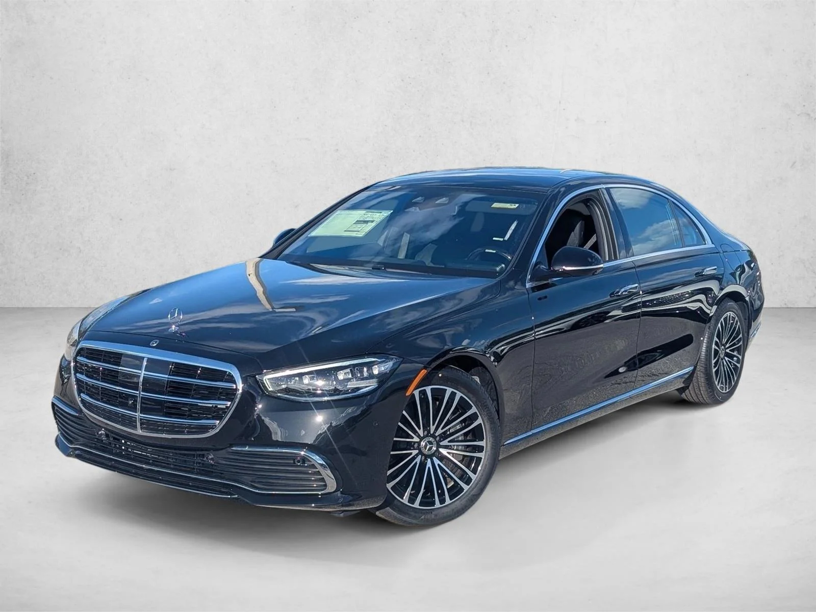 メルセデス10点 Pre-Owned 2025 Mercedes-Benz S-Class S 580e 4dr Car in West Palm