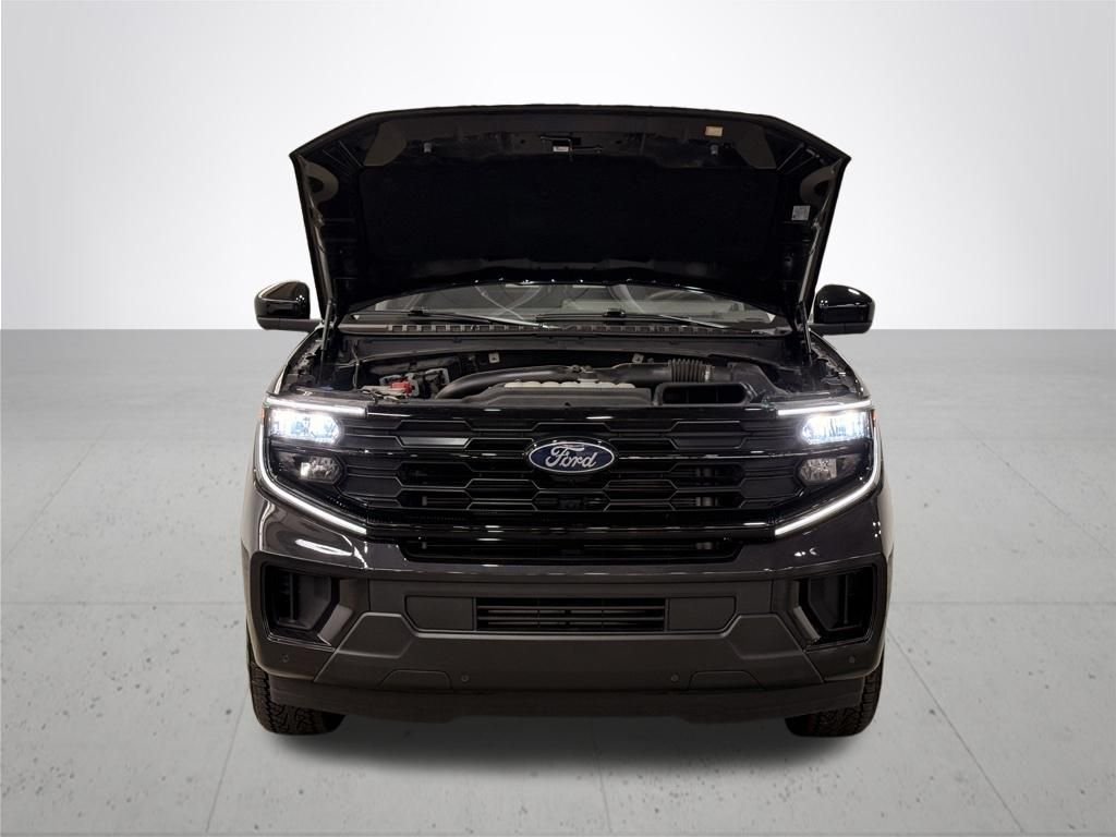 Used 2025 Gray Metallic Ford Active image 4