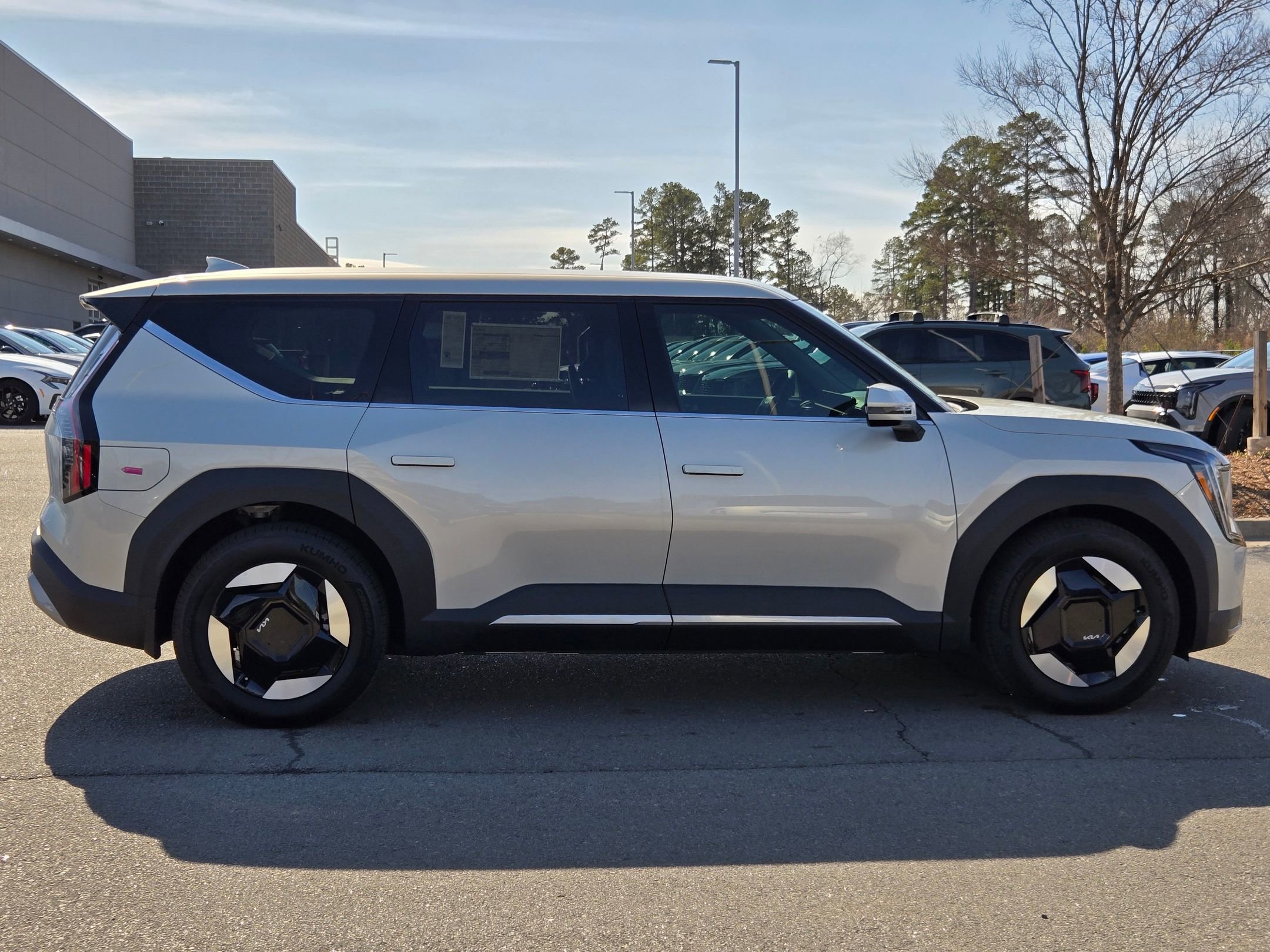 2026 Kia EV9 Light - Photo 8