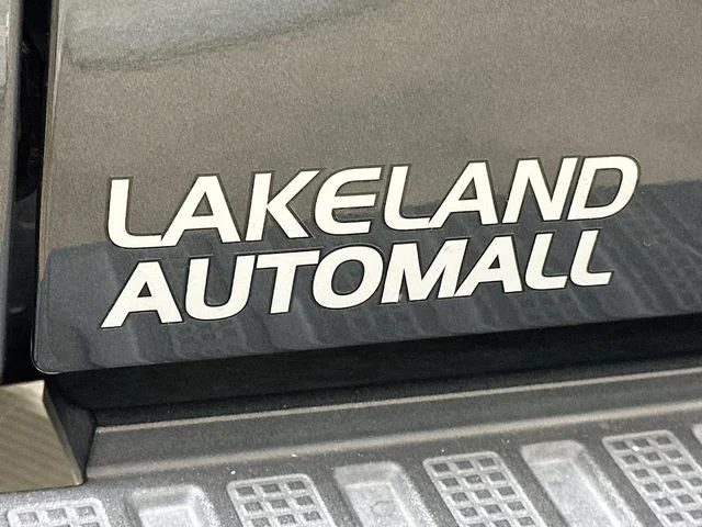 Used 2021 Green GMC Denali image 29