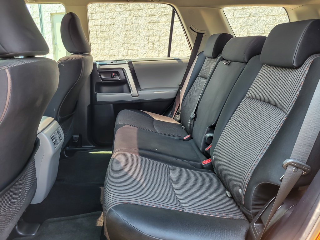 Used 2010 Red Toyota SR5 image 10
