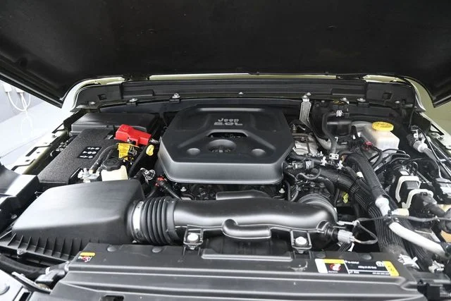 Used 2021 Green Jeep Unlimited Sport image 31