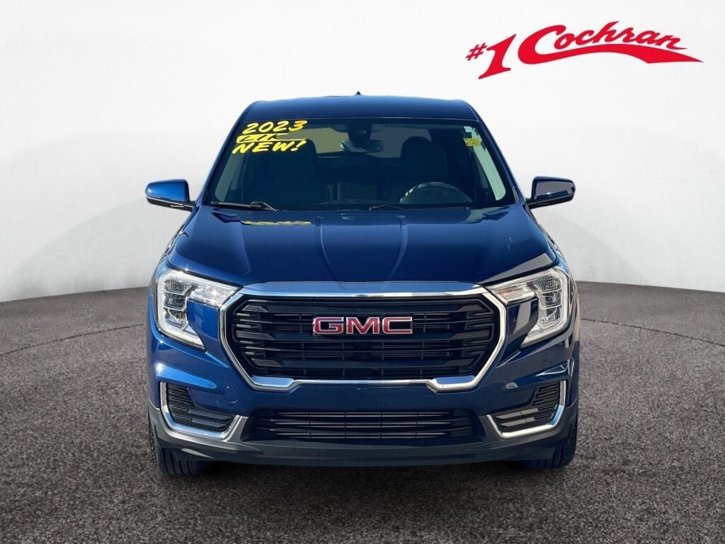 Certified Used 2023 Marine Metallic GMC SLE image 31