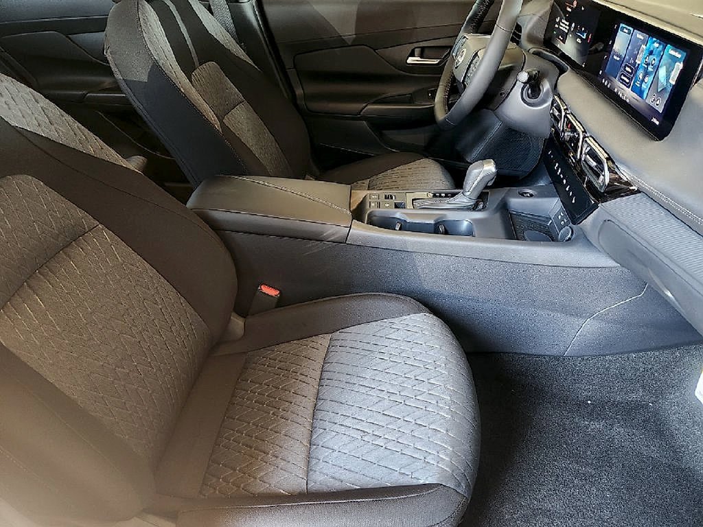 New 2027  Nissan SV image 13