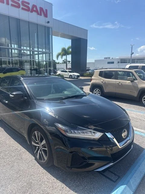2019 Nissan Maxima SV's photo