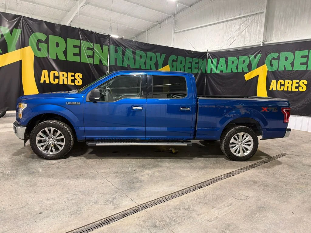 Used 2017 LIGHTNING BLUE Ford XLT image 3