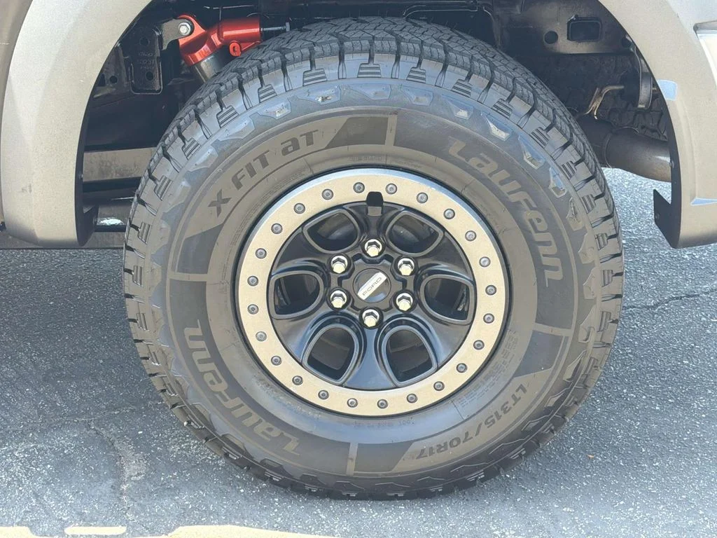 Used 2022 Agate Black Metallic Ford Raptor image 8