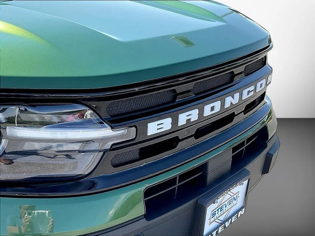 Certified Used 2024 Eruption Green Metallic Ford Outer Banks image 39