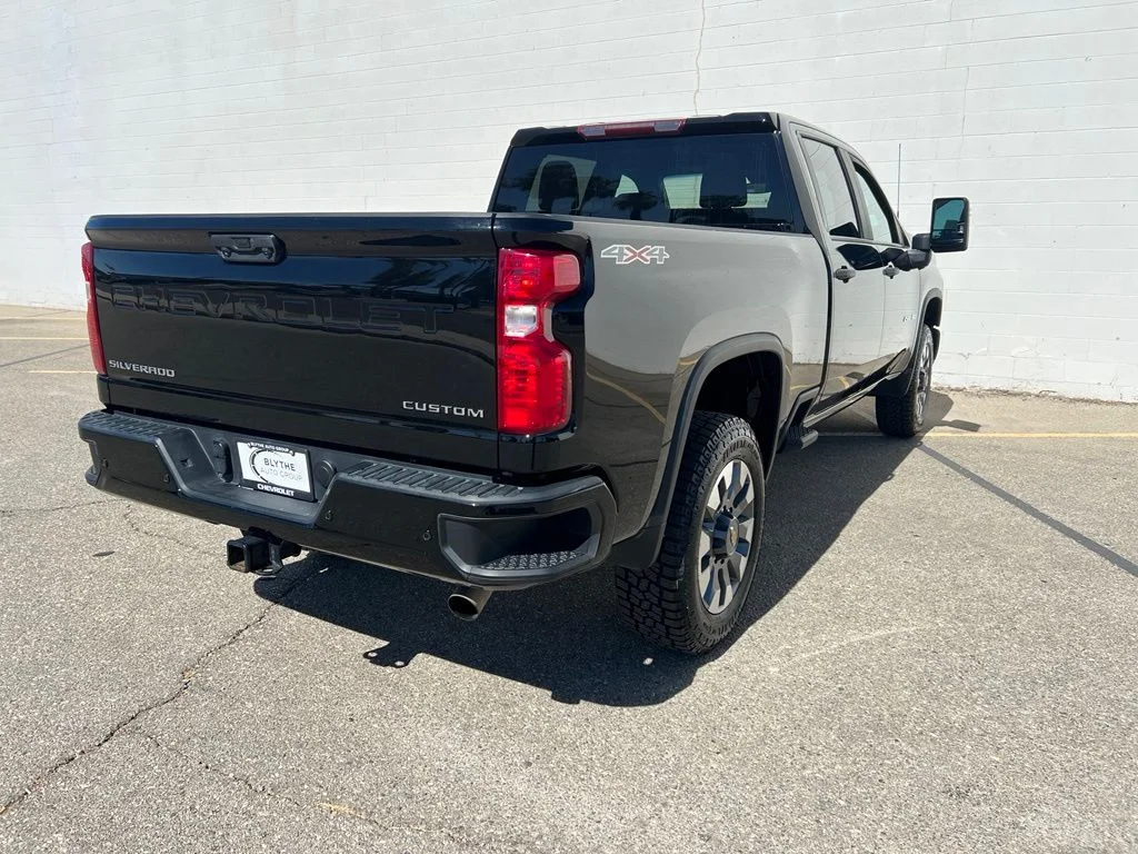 Used 2024 Black Chevrolet Custom image 6