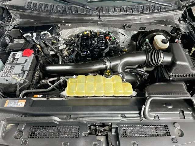 Used 2021 Blue Ford Limited image 31
