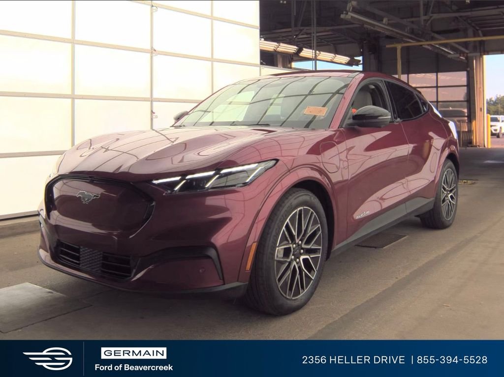 Used 2025 Magenta Ford Premium image 1