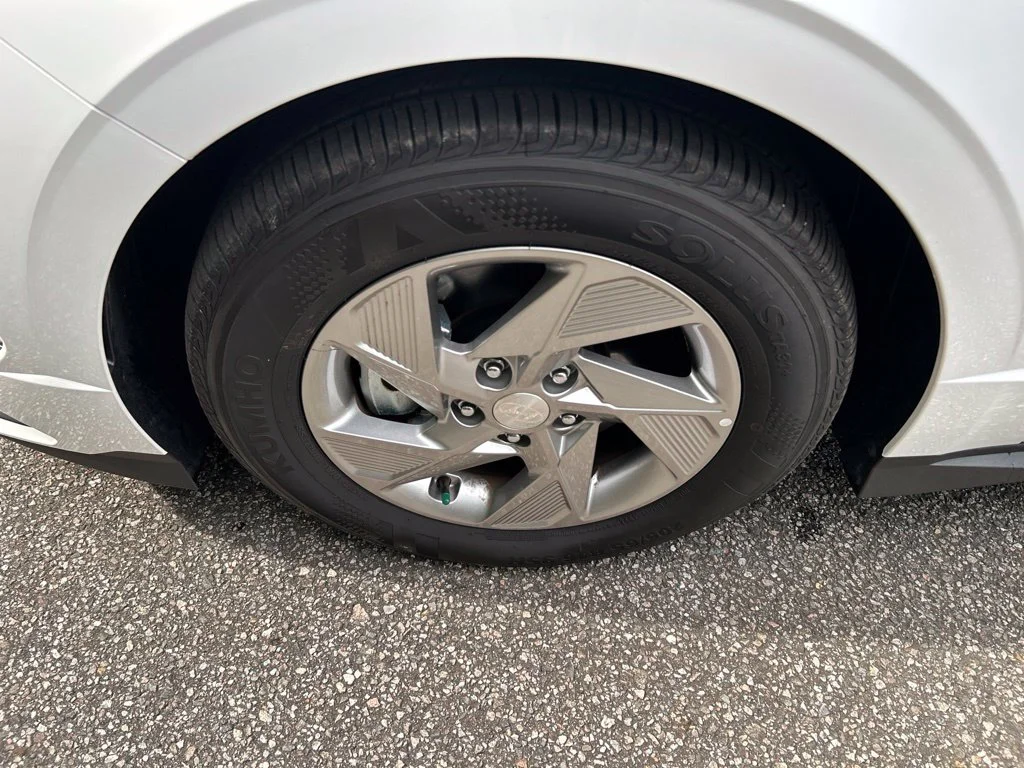 Certified Used 2026 White Hyundai SE image 12