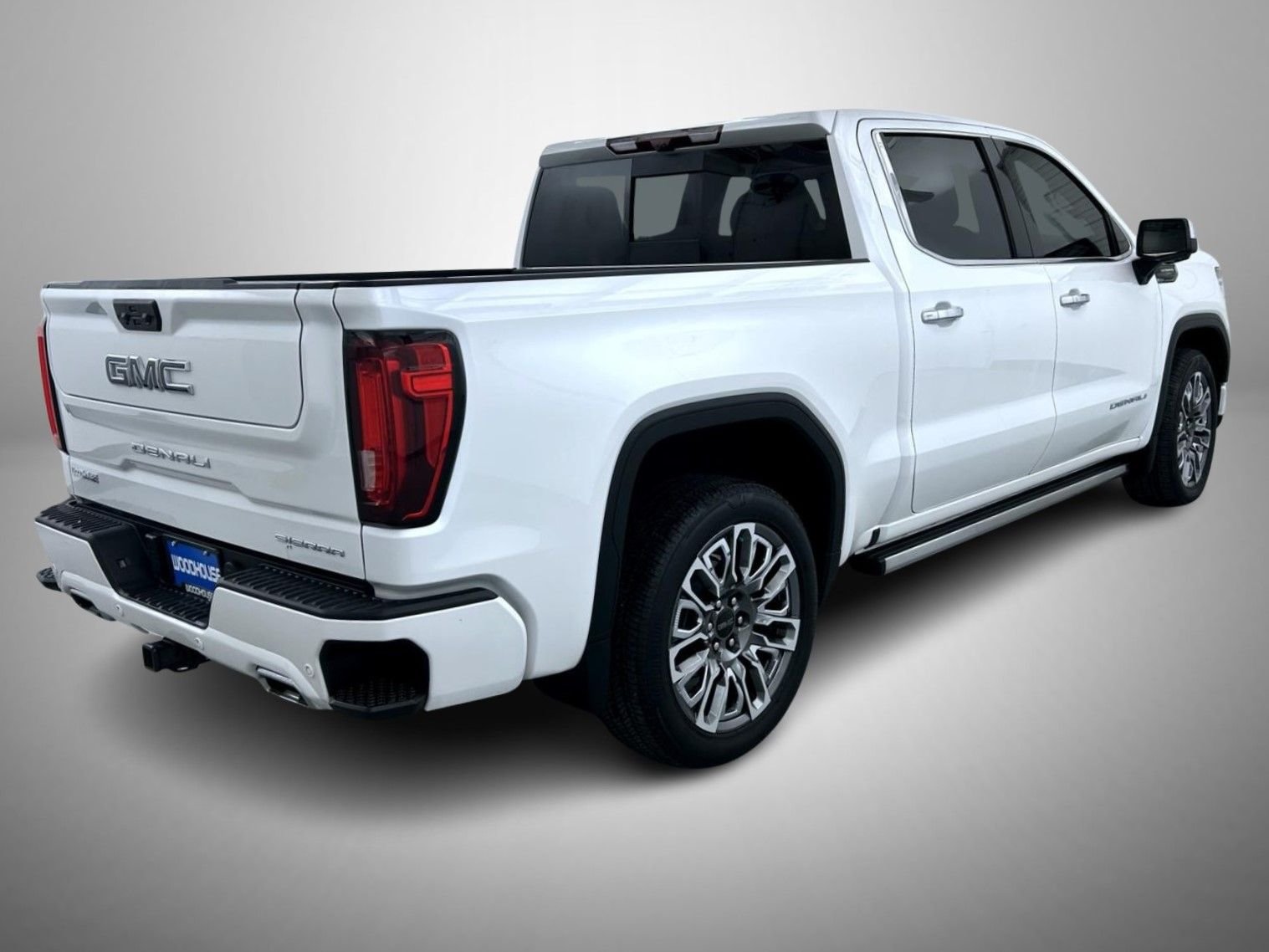 Used 2024 White GMC Denali Ultimate image 5