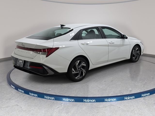 Used 2024 White Hyundai Limited image 6