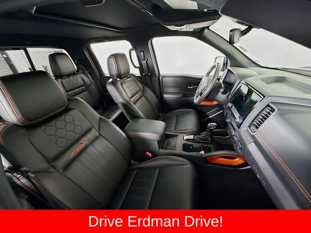 Used 2023 Black Nissan PRO-X image 23