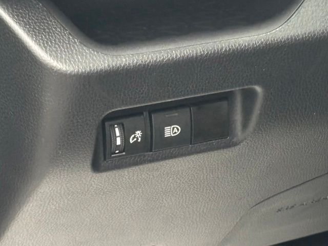 Used 2025 Silver Toyota XLE image 18