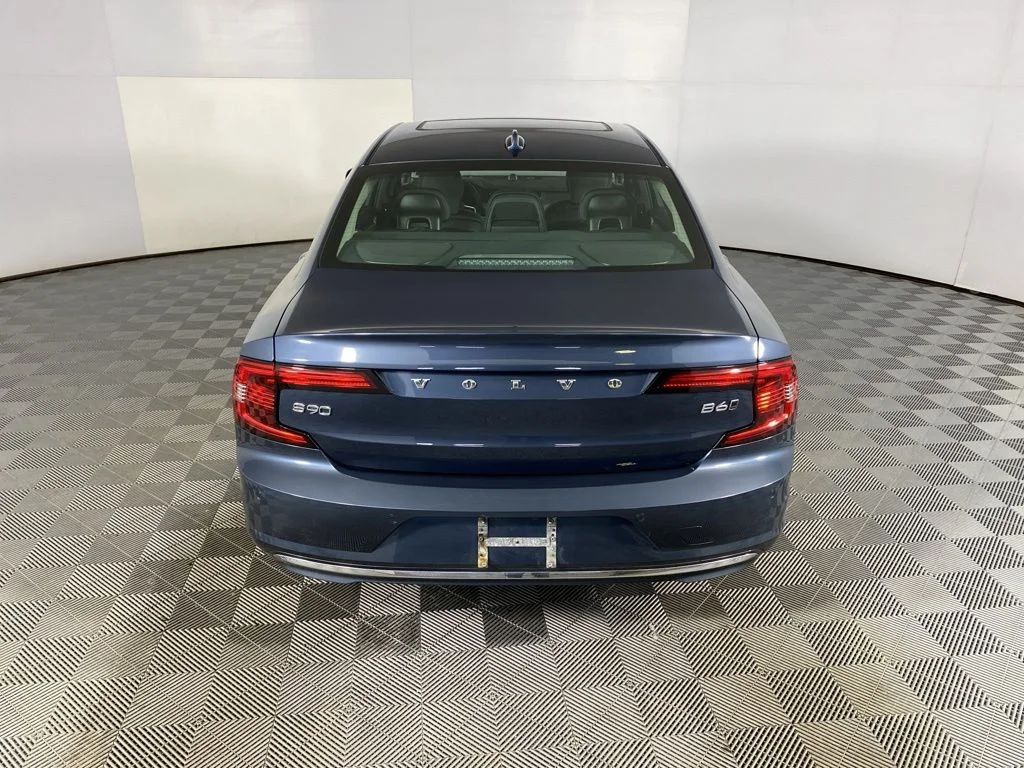 Used 2023 Blue Volvo Ultimate image 11