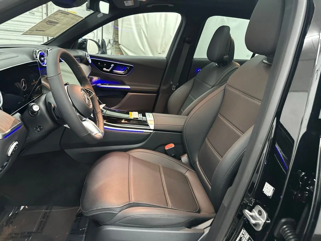 New 2026 Black Mercedes-Benz GLC 300 image 20