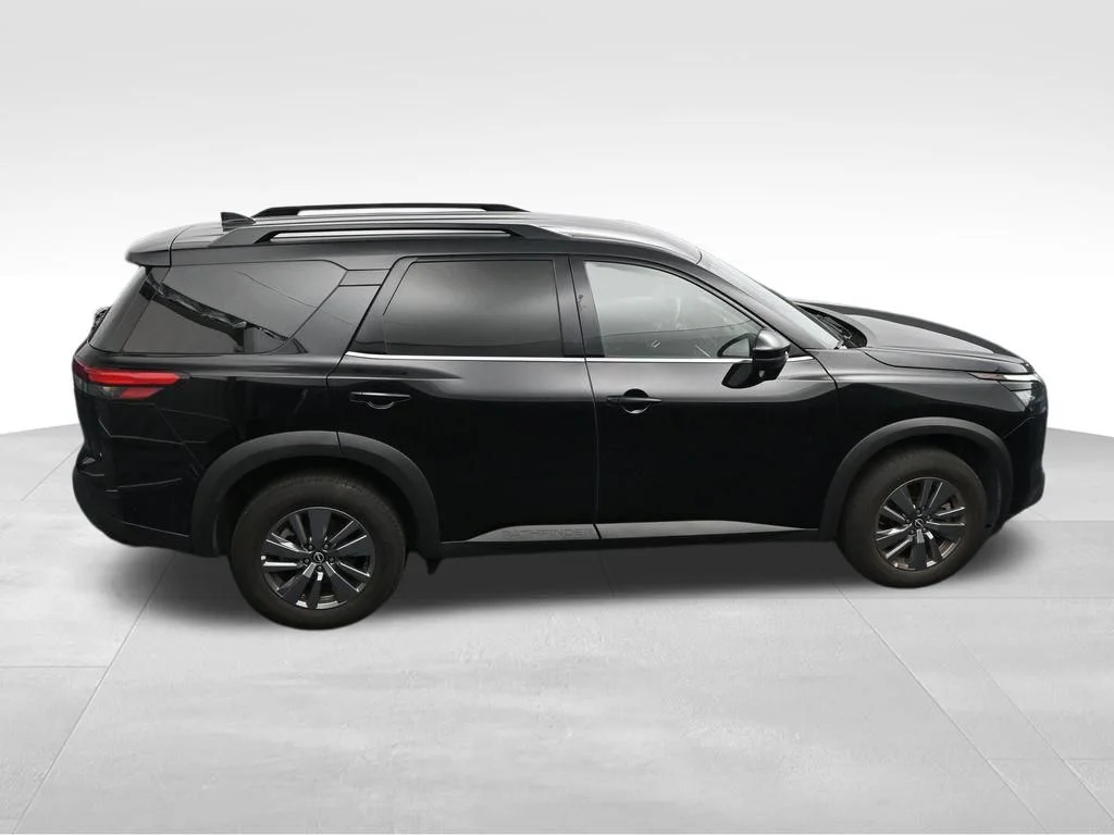 Used 2025 Super Black Nissan SV image 31