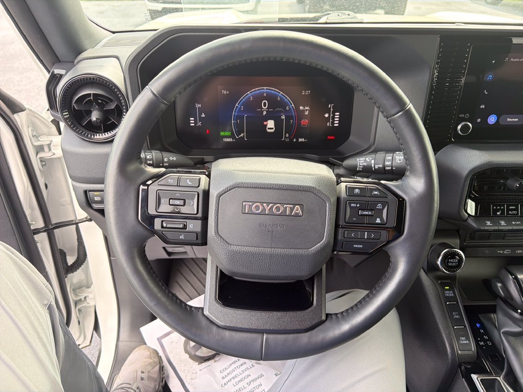 Used 2024 White Toyota 1958 image 17