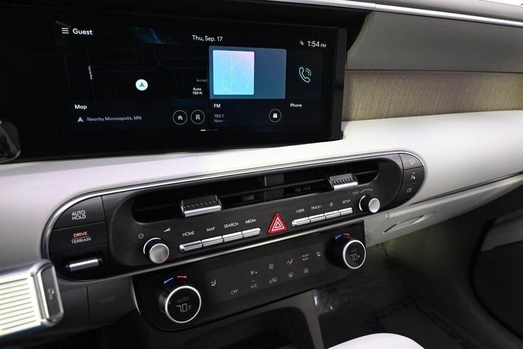 New 2026 White Pearl Hyundai SEL AWD image 27