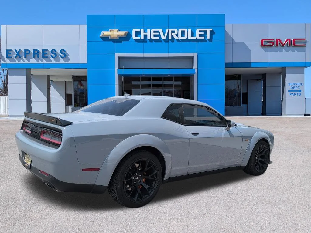 Used 2022 Gray Dodge R/T Scat Pack Widebody image 3