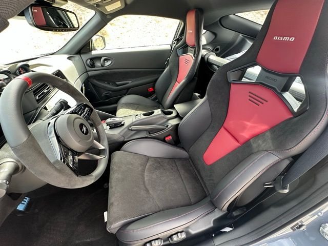 2025 Nissan Z NISMO - Photo 28