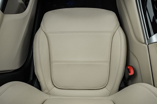 Certified Used 2023 Selenite Gray Metallic Mercedes-Benz GLC 300 image 29